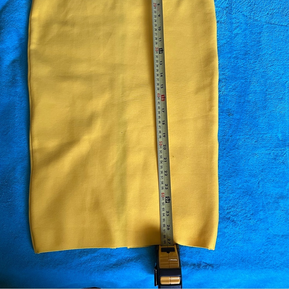 Yellow one shoulder bodycon dress 💛🌟 - Picture 16 of 16